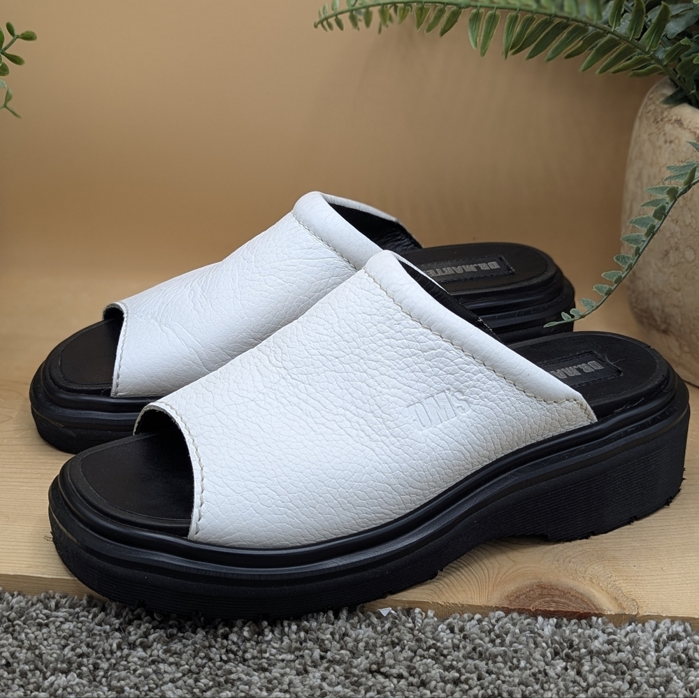 Vintage Dr. Martens 9057 Leather Slides Casual Summer Women's Sz 5 Shoes